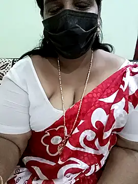 Snapshot of aila98 chatting on December 9, 12:01 am aila98 online show from December 9, 12:01 am