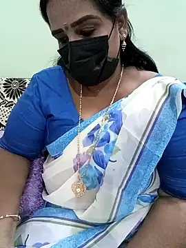Snapshot of aila98 chatting on December 10, 6:17 pm aila98 online show from December 10, 6:17 pm