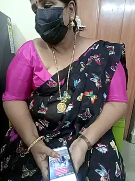 Snapshot of aila98 chatting on February 6, 8:56 pm aila98 online show from February 6, 8:56 pm