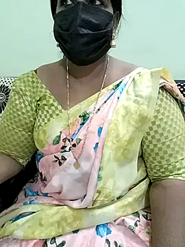 Snapshot of aila98 chatting on February 27, 7:04 pm aila98 online show from February 27, 7:04 pm
