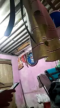 Snapshot of roundbunny chatting on January 4, 4:43 pm roundbunny online show from January 4, 4:43 pm