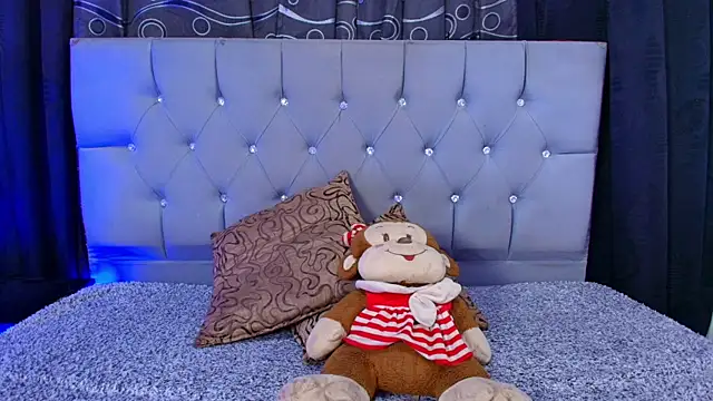 Snapshot of meggan_77 chatting on October 14, 4:02 am meggan 77 online show from October 14, 4:02 am