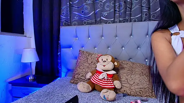 Snapshot of meggan_77 chatting on October 15, 4:01 am meggan 77 online show from October 15, 4:01 am