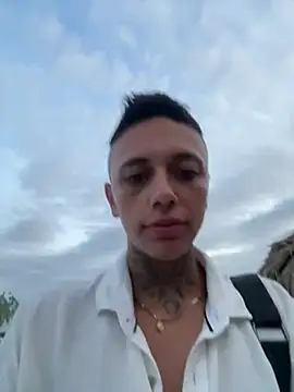  PhillipBrown online show from December 27, 11:06 am