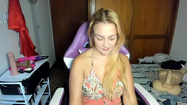 karen mature69 online show from June 19, 11:36 am