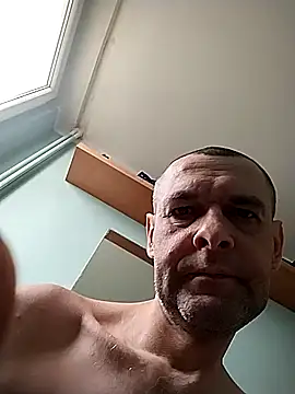 Snapshot of Andrzej-M chatting on November 2, 1:02 pm Andrzej-M online show from November 2, 1:02 pm