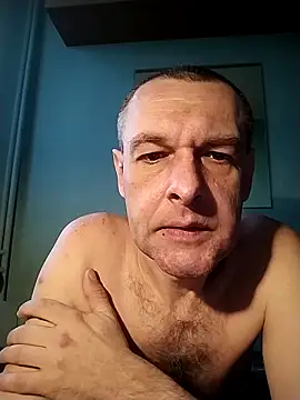 Snapshot of Andrzej-M chatting on April 11, 5:28 pm Andrzej-M online show from April 11, 5:28 pm