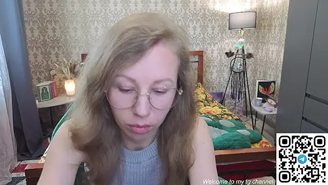 Lill Mary online show from May 8, 3:12 am