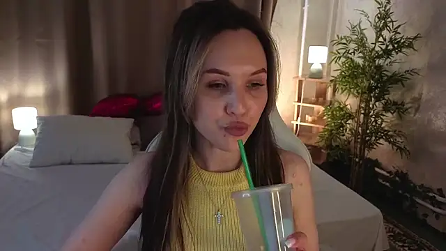 Snapshot of Wendy_mm chatting on May 7, 9:47 am Wendy mm online show from May 7, 9:47 am
