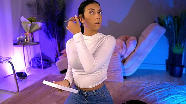 BetsyGonzale online show from September 26, 4:05 am