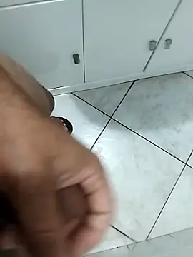 Snapshot of catopper0001 chatting on October 30, 5:20 am catopper0001 online show from October 30, 5:20 am