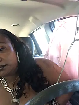 Snapshot of NovaDivine3000 chatting on March 17, 8:34 pm NovaDivine3000 online show from March 17, 8:34 pm