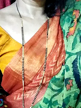 Snapshot of anuradha1432 chatting on October 26, 9:15 am anuradha1432 online show from October 26, 9:15 am