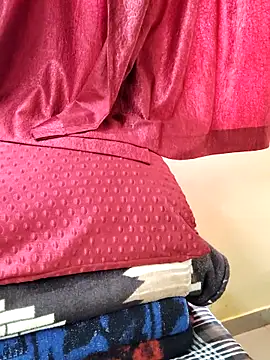 Snapshot of anuradha1432 chatting on December 16, 9:03 am anuradha1432 online show from December 16, 9:03 am