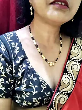 Snapshot of anuradha1432 chatting on February 10, 10:19 am anuradha1432 online show from February 10, 10:19 am