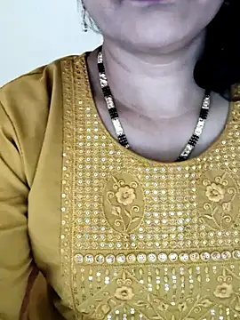 Snapshot of anuradha1432 chatting on February 14, 10:45 am anuradha1432 online show from February 14, 10:45 am