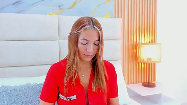 Snapshot of Mia_Malkovaa_ chatting on April 13, 2:44 pm Mia Malkovaa online show from April 13, 2:44 pm