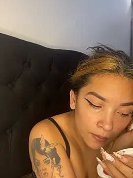 baby lizy online show from February 9, 5:22 pm