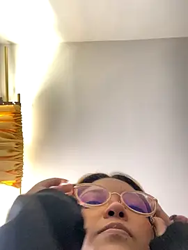 baby lizy online show from October 2, 8:38 pm