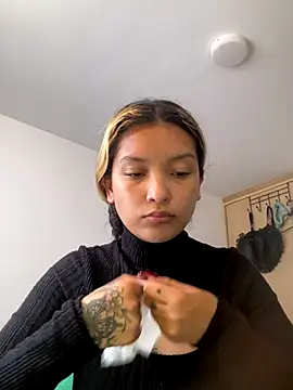 baby lizy online show from October 4, 8:18 pm