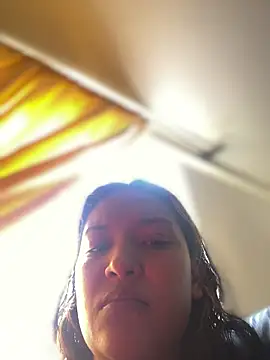 baby lizy online show from January 9, 7:04 pm