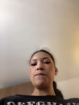 baby lizy online show from May 3, 7:53 pm