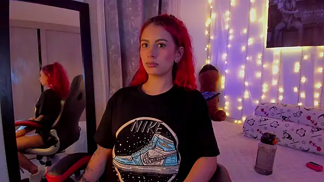 Sophiee Hill online show from January 31, 5:51 am