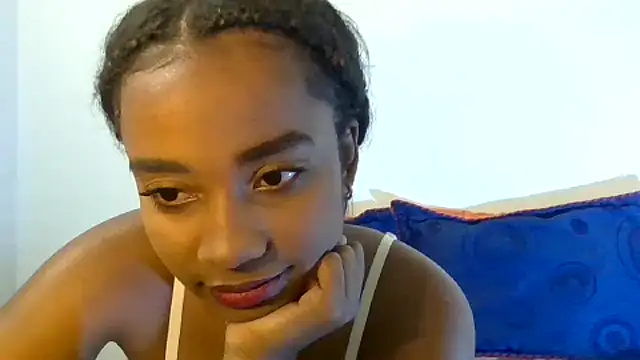 Snapshot of Behla_rouseh chatting on December 4, 2:09 am Behla rouseh online show from December 4, 2:09 am