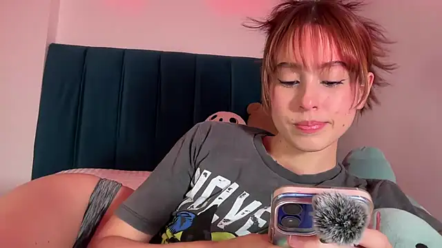 alice guerin  online show from March 4, 4:18 am