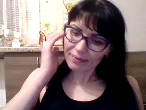 Snapshot of CharmingCat321 chatting on December 22, 4:27 pm CharmingCat321 online show from December 22, 4:27 pm