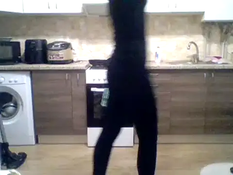 Snapshot of CharmingCat321 chatting on December 28, 1:28 pm CharmingCat321 online show from December 28, 1:28 pm
