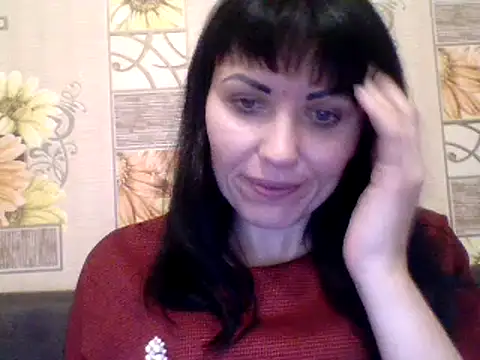 Snapshot of CharmingCat321 chatting on December 31, 5:29 pm CharmingCat321 online show from December 31, 5:29 pm
