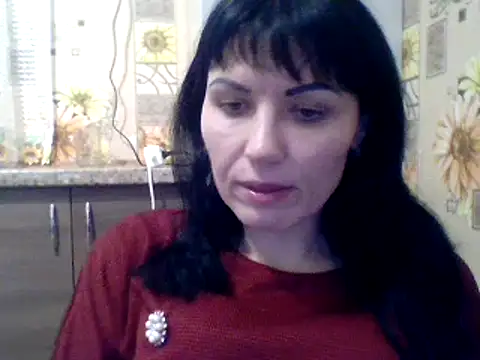 Snapshot of CharmingCat321 chatting on January 2, 2:02 pm CharmingCat321 online show from January 2, 2:02 pm