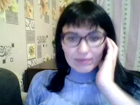 Snapshot of CharmingCat321 chatting on January 3, 5:20 pm CharmingCat321 online show from January 3, 5:20 pm