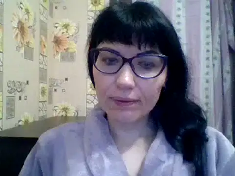 Snapshot of CharmingCat321 chatting on January 10, 3:18 am CharmingCat321 online show from January 10, 3:18 am