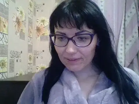 Snapshot of CharmingCat321 chatting on January 11, 6:03 am CharmingCat321 online show from January 11, 6:03 am