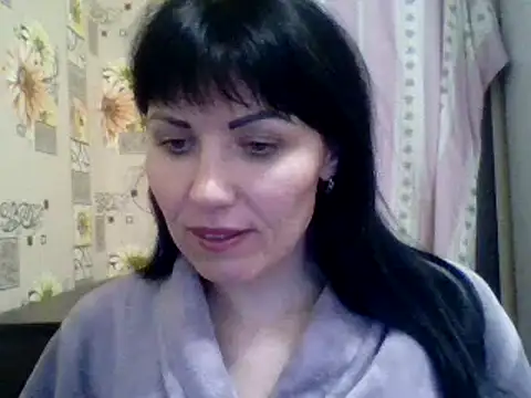 Snapshot of CharmingCat321 chatting on January 14, 2:00 pm CharmingCat321 online show from January 14, 2:00 pm