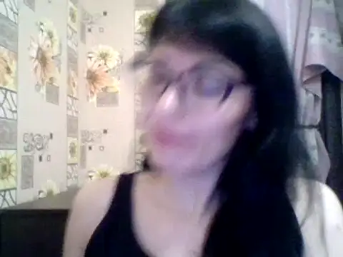 Snapshot of CharmingCat321 chatting on January 16, 10:02 pm CharmingCat321 online show from January 16, 10:02 pm