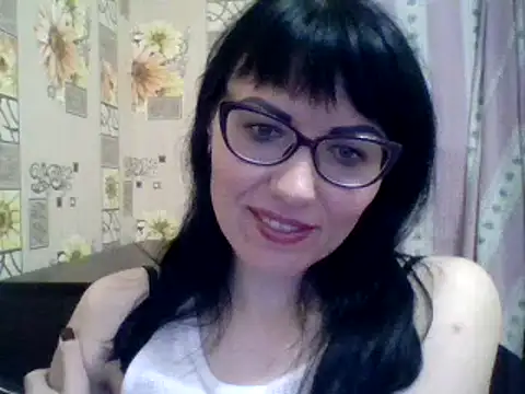 Snapshot of CharmingCat321 chatting on January 19, 3:10 pm CharmingCat321 online show from January 19, 3:10 pm