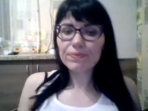 Snapshot of CharmingCat321 chatting on January 23, 8:13 pm CharmingCat321 online show from January 23, 8:13 pm