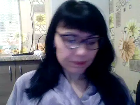 Snapshot of CharmingCat321 chatting on January 25, 3:40 am CharmingCat321 online show from January 25, 3:40 am