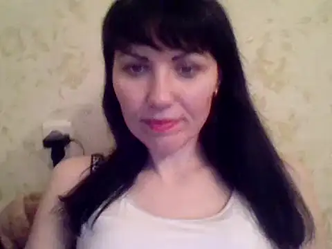 Snapshot of CharmingCat321 chatting on February 14, 5:14 pm CharmingCat321 online show from February 14, 5:14 pm