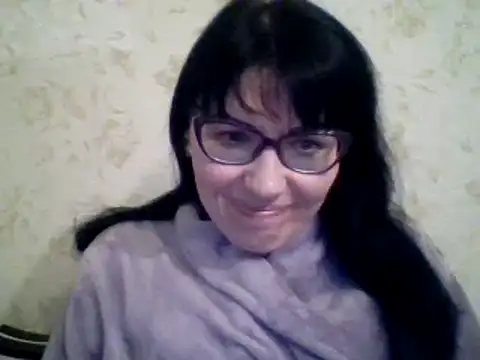 Snapshot of CharmingCat321 chatting on February 20, 8:47 pm CharmingCat321 online show from February 20, 8:47 pm