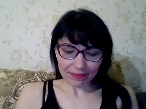 Snapshot of CharmingCat321 chatting on March 8, 4:56 am CharmingCat321 online show from March 8, 4:56 am