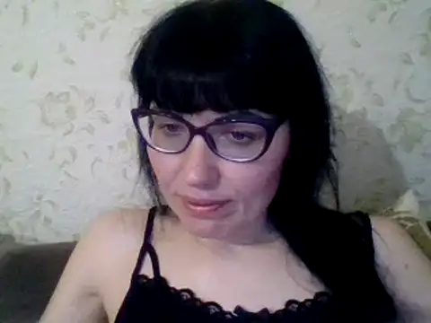 Snapshot of CharmingCat321 chatting on March 11, 8:31 pm CharmingCat321 online show from March 11, 8:31 pm