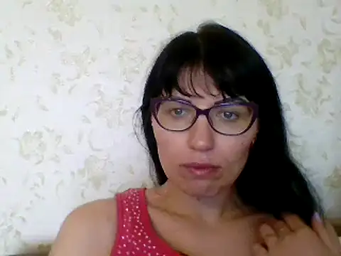 Snapshot of CharmingCat321 chatting on March 16, 1:06 pm CharmingCat321 online show from March 16, 1:06 pm