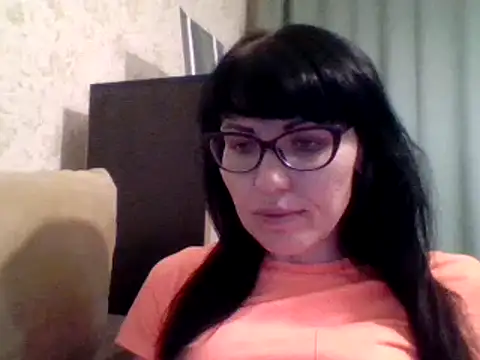 Snapshot of CharmingCat321 chatting on March 22, 4:37 pm CharmingCat321 online show from March 22, 4:37 pm