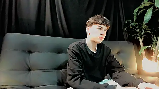 Snapshot of seth_ryder_ chatting on January 19, 4:54 am seth ryder online show from January 19, 4:54 am