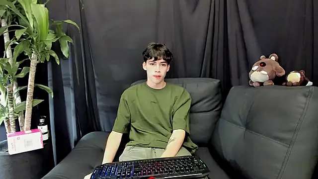 Snapshot of seth_ryder_ chatting on February 15, 6:33 am seth ryder online show from February 15, 6:33 am