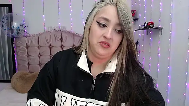 sapphire lilac online show from December 24, 6:44 am